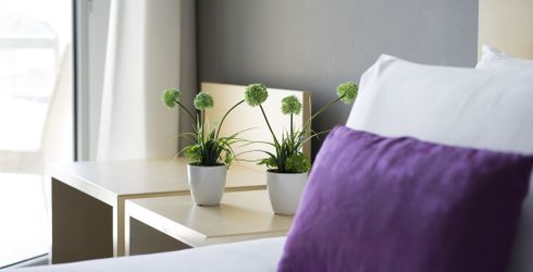 hotel room image
