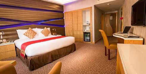 hotel room image