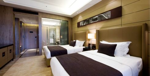 hotel room image