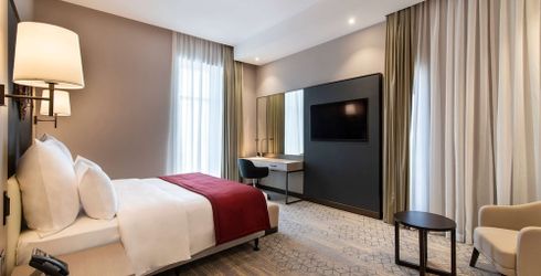 hotel room image