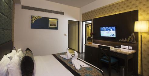 hotel room image