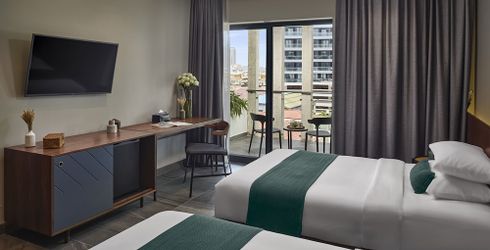 hotel room image