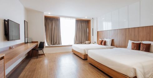 hotel room image