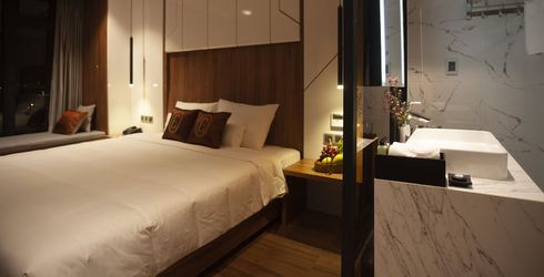 hotel room image
