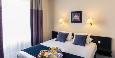 hotel room image