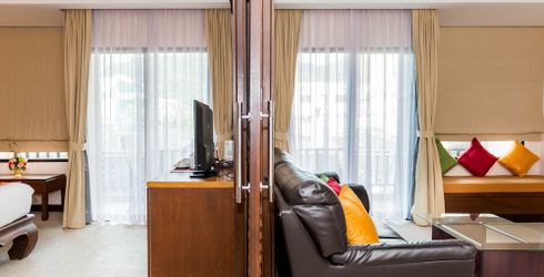 hotel room image