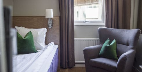 hotel room image