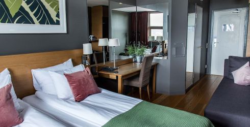 hotel room image