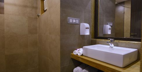 hotel room image