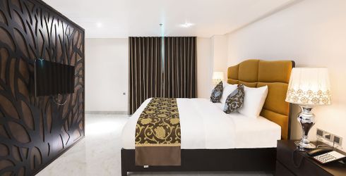 hotel room image