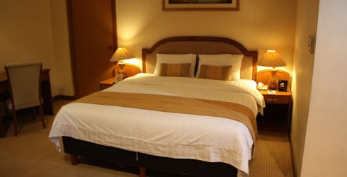 hotel room image