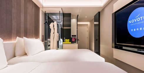 hotel room image