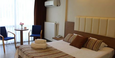hotel room image