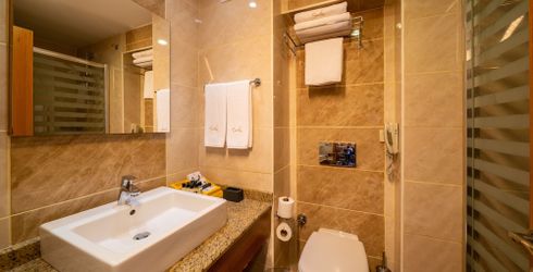 hotel room image
