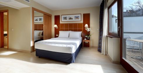 hotel room image