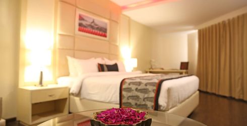 hotel room image