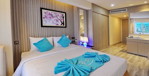 hotel room image