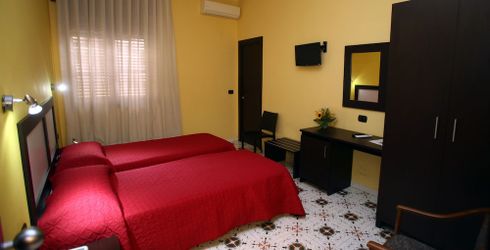 hotel room image