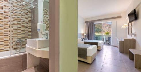 hotel room image