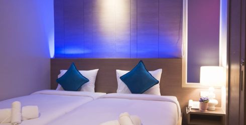 hotel room image