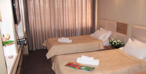 hotel room image