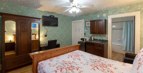 hotel room image