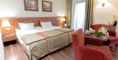 hotel room image