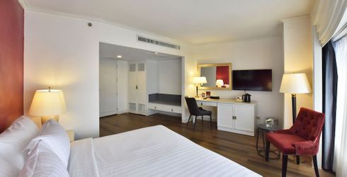 hotel room image