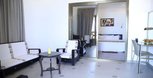 hotel room image