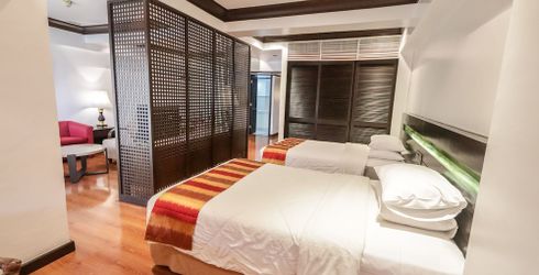 hotel room image