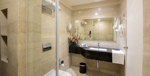 hotel room image