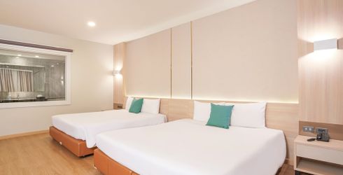 hotel room image