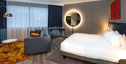hotel room image