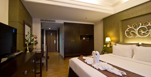hotel room image