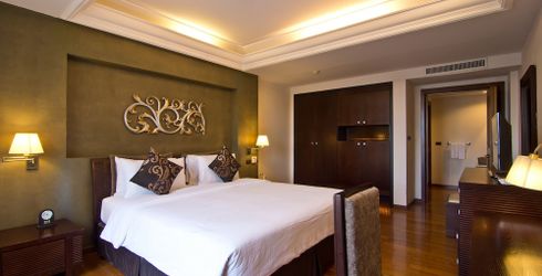 hotel room image