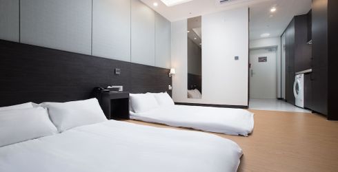 hotel room image