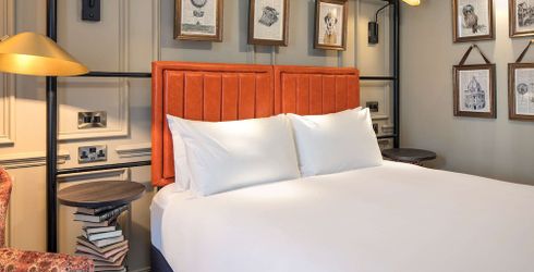 hotel room image