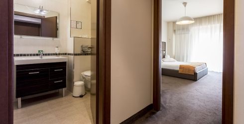 hotel room image