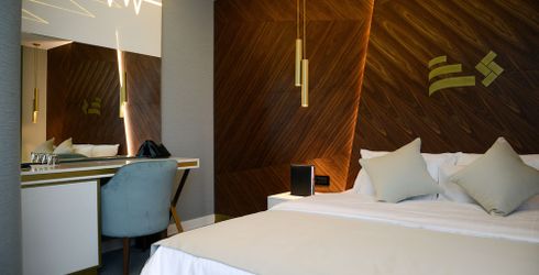 hotel room image