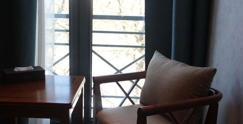 hotel room image