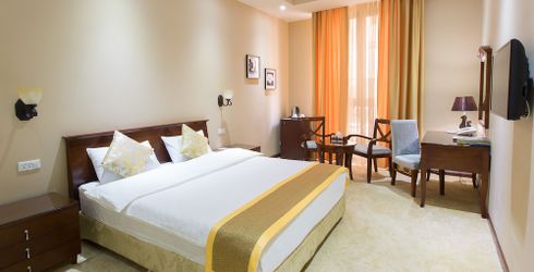 hotel room image