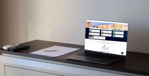 hotel room image