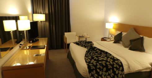hotel room image