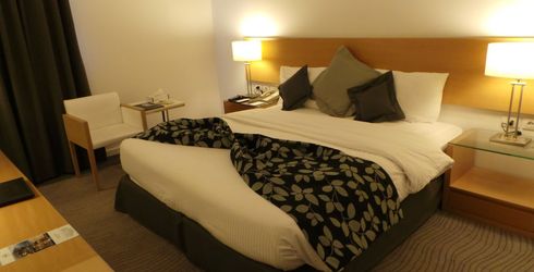 hotel room image