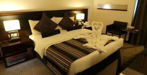 hotel room image