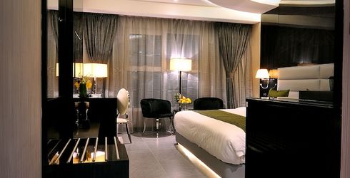 hotel room image