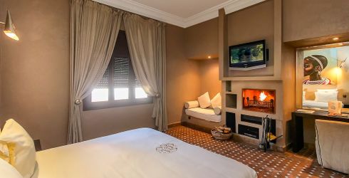 hotel room image