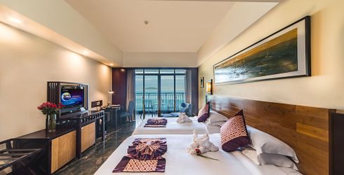 hotel room image