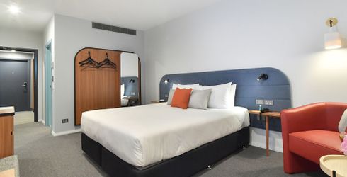 hotel room image