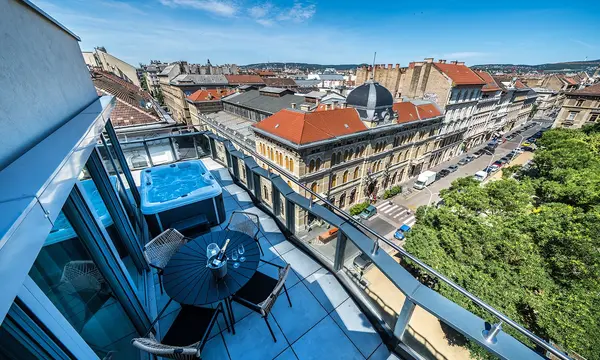 Up Hotel Budapest hotel in Budapeste
